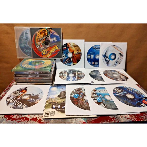 Lot Of 21 PC Games - Halo Batman Star Wars Empires Command Star Trek Assassin - Picture 1 of 16